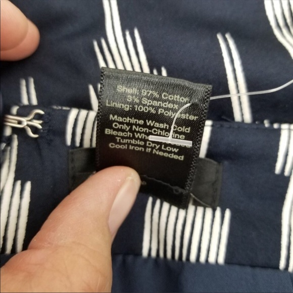 Ann Taylor Navy/White Aztec Pattern Pencil Skirt - Picture 4 of 5